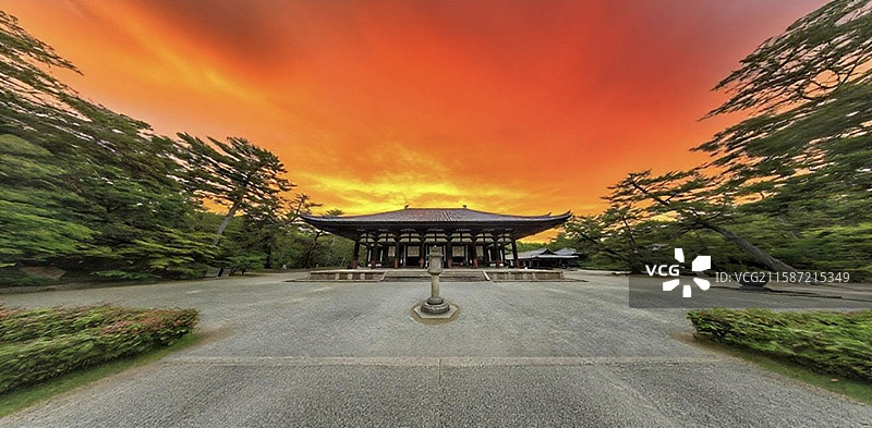 唐招提寺由鉴真主持建于 759 年，是日本佛教律宗总本山，建筑具唐代风格，多建筑与佛像为日本国宝。图片素材