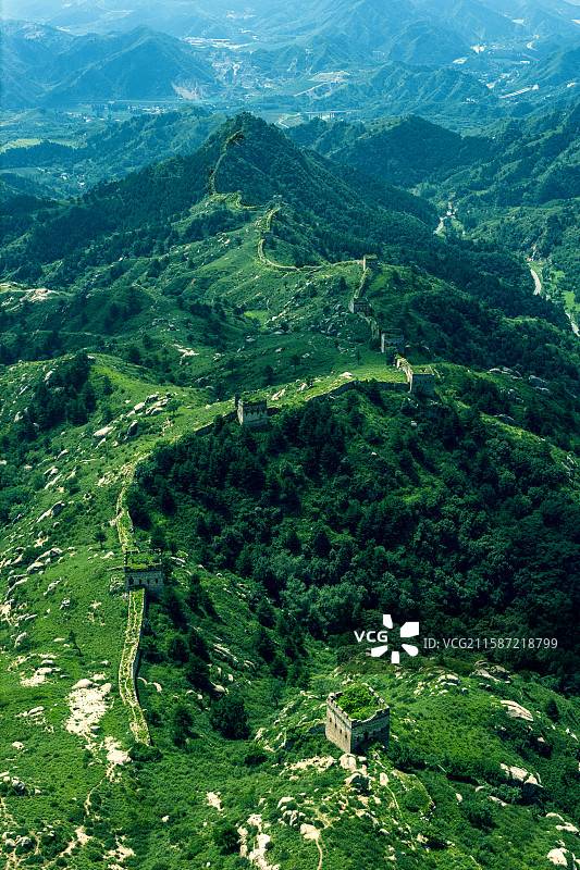 航拍视角小的烟煤洞长城十四连珠图片素材