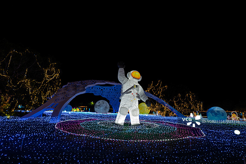 广西北海园博园的花灯宇航员月球图片素材
