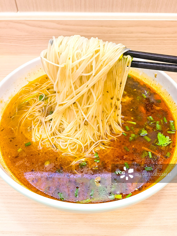 牛肉肥肠米粉绵阳米线特色美食图片素材