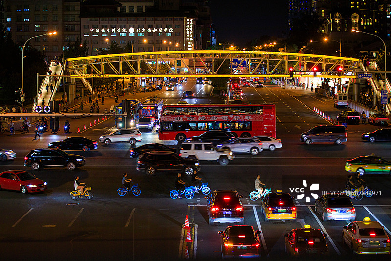 东单路口车水马龙图片素材
