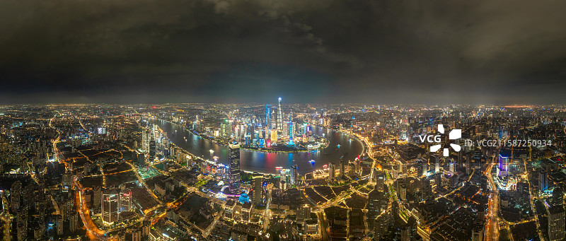 上海陆家嘴三件套黄浦江夜景全景图片素材