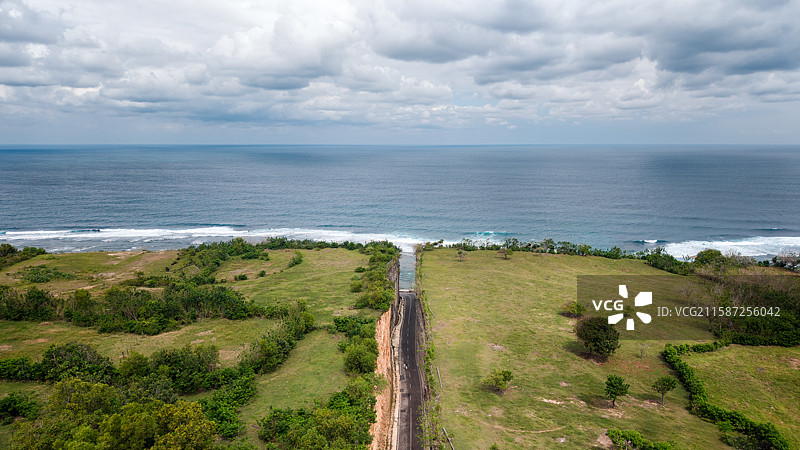 印尼巴厘岛悬崖公路图片素材