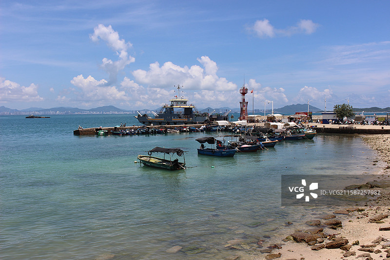 海南三亚西岛西玳瑁岛图片素材
