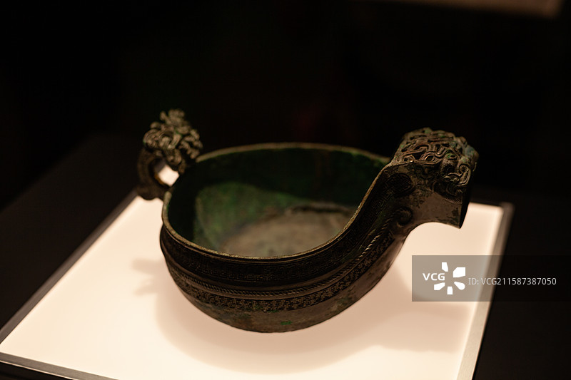 蟠虺纹兽流铜匜-安徽楚文化博物馆-寿县博物馆新馆图片素材
