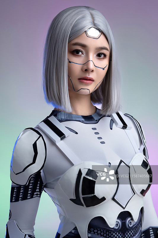 一位科技感机器人美女图片素材