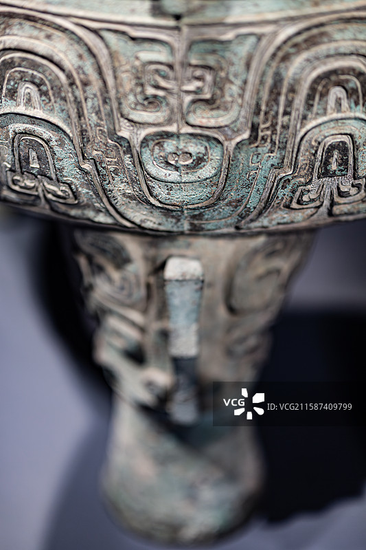 上海博物馆藏陕西扶风县法门镇任村出土西周大克鼎图片素材