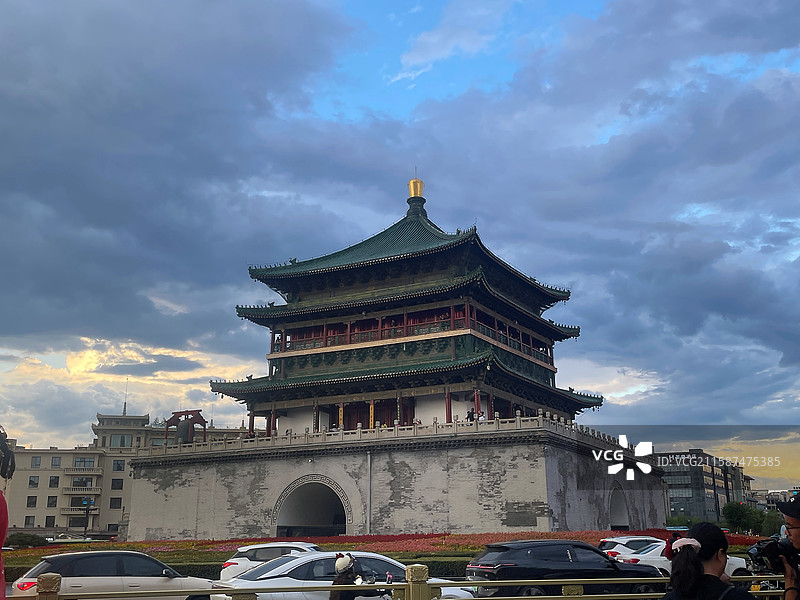 阴天西安钟楼图片素材