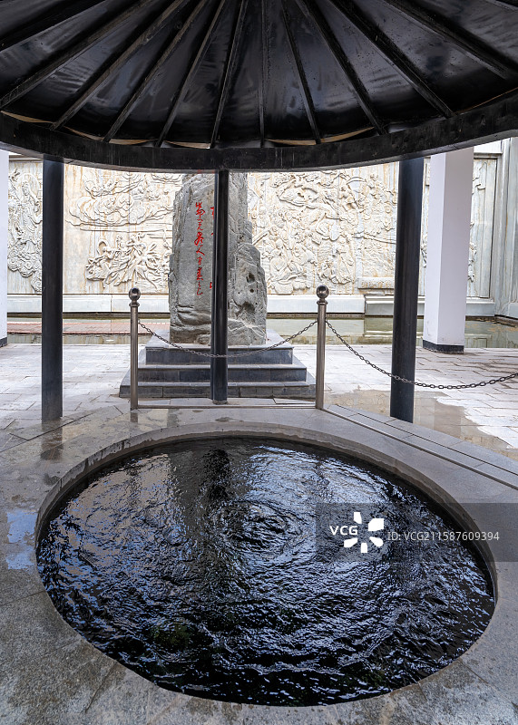 昆仑圣泉，青海，海西，格尔木  ，纳赤台，青藏公路（109国道）图片素材