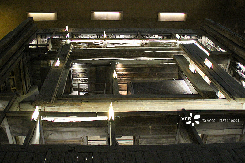 扬州古代建筑汉陵苑遗址的室内展示图片素材