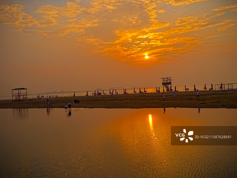 朝晖漫滩·乐亭月岛图片素材