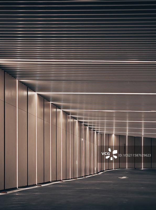 停车场入口车道图片素材