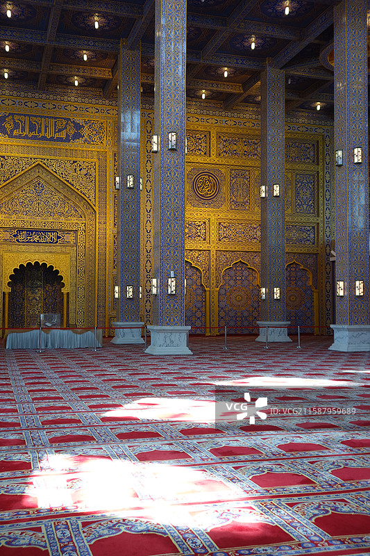 宁夏银川市永宁县中华回乡文化园宁夏川民俗园：金色礼仪大殿图片素材