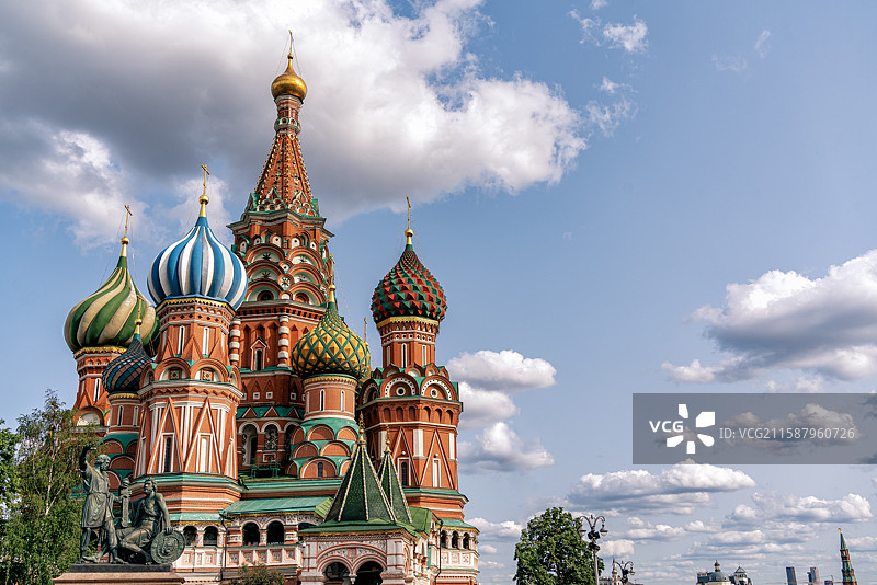 圣母升天教堂的尖顶图片素材