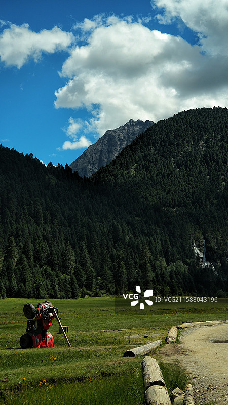 林芝新措小景图片素材