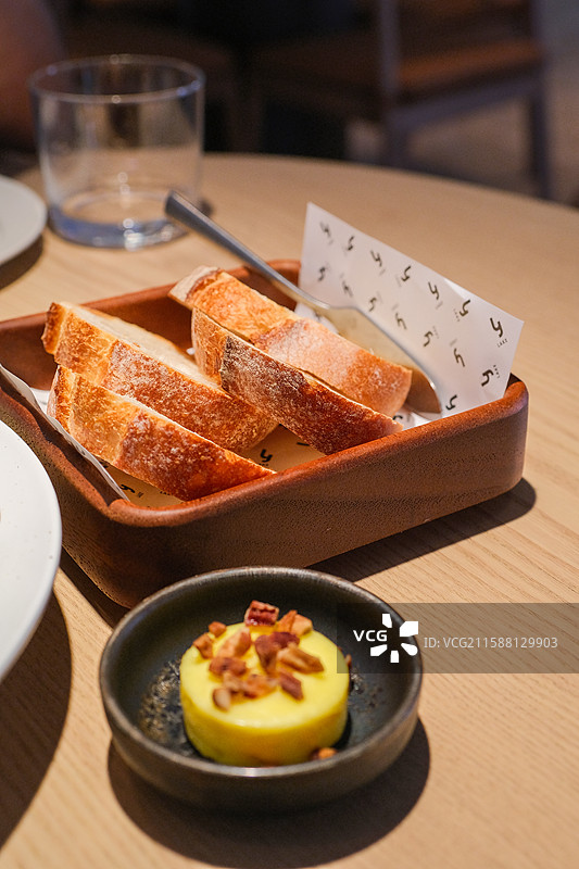 广州花都中旅阿那亚九龙湖度假区西班牙美食图片素材