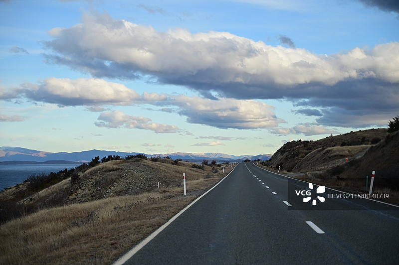 特维泽尔（Twizel）世界级的户外探险和作为探索麦肯奇盆地图片素材