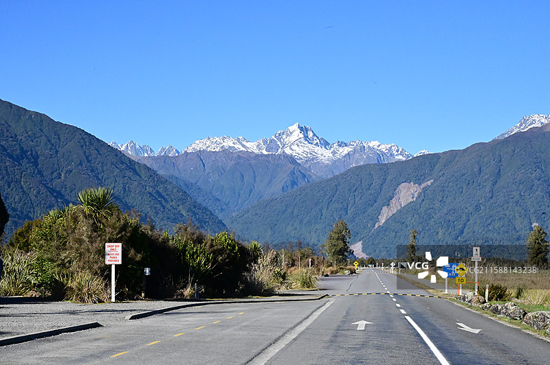 马瑟森湖（Lake Matheson）欣赏奥拉基/库克山图片素材