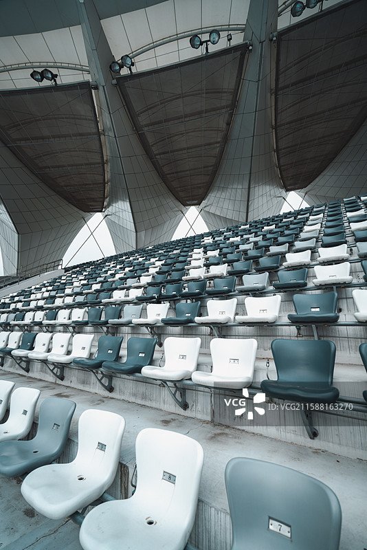 体育场馆内的观众席图片素材