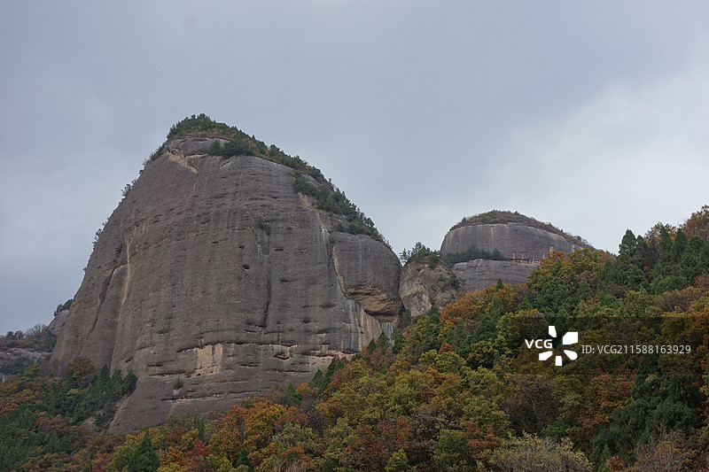 陕西省铜川市耀州区照金镇薛家寨革命旧址秋景图片素材