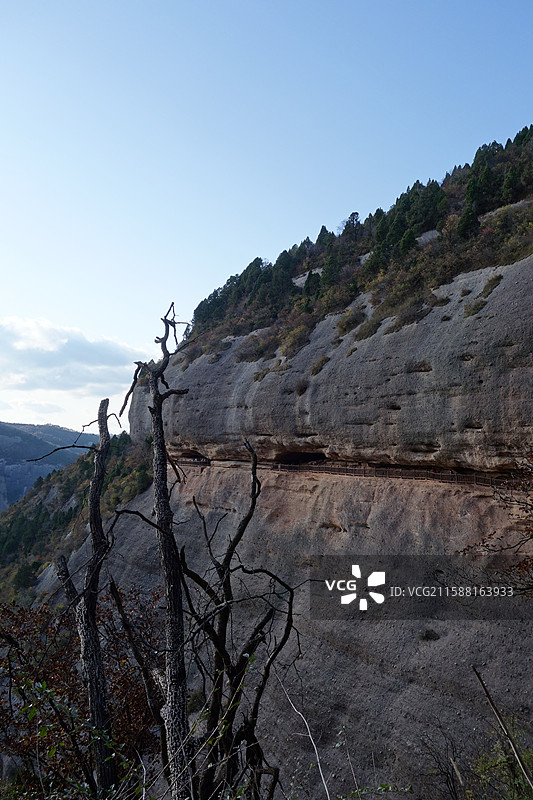 陕西省铜川市耀州区照金镇薛家寨革命旧址秋景图片素材