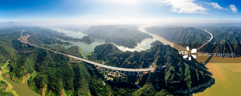 建设中的济源至新安高速公路图片素材