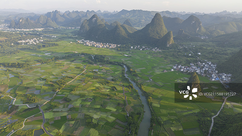 桂林山水日出田园风光航拍全景图片素材