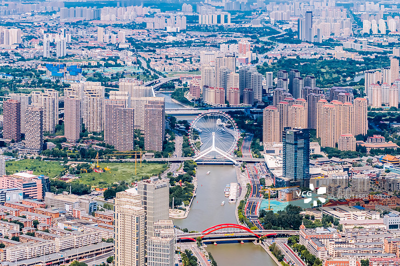 中国天津市天津之眼摩天轮航拍特写图片素材