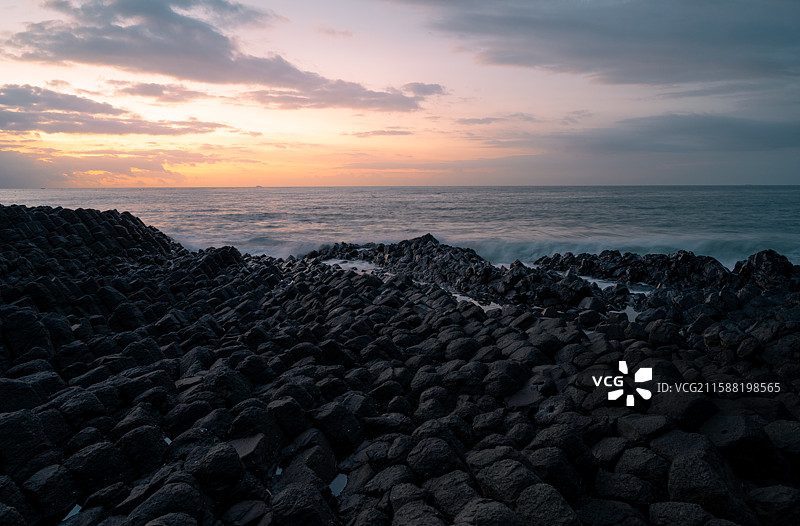 漳州白塘湾日出蓝调时刻图片素材