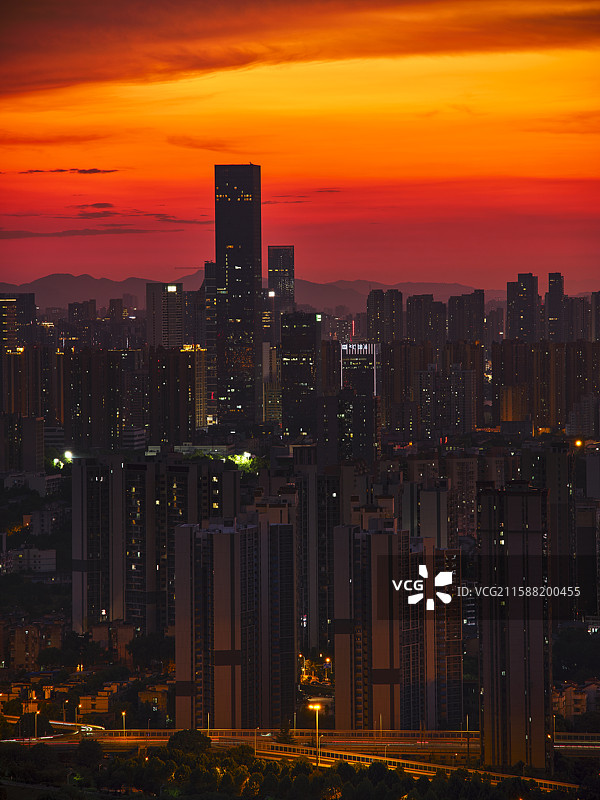 长沙马栏山高楼日落图片素材