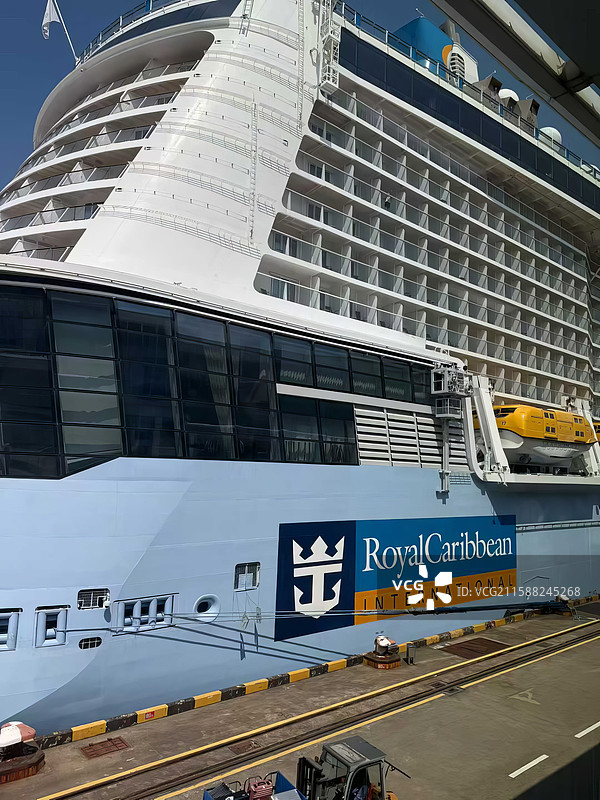 上海吴淞口国际邮轮港图片素材