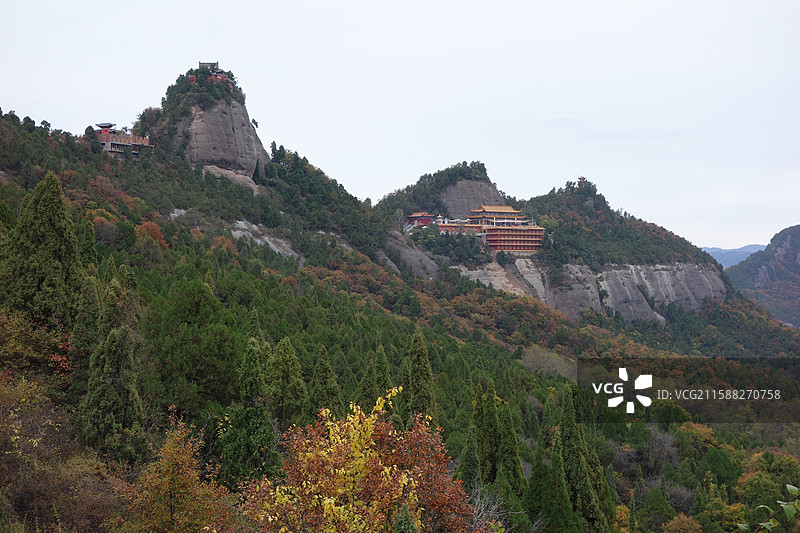 陕西省铜川市耀州区庙湾镇大香山寺：苍龙岭同善寺远眺图片素材