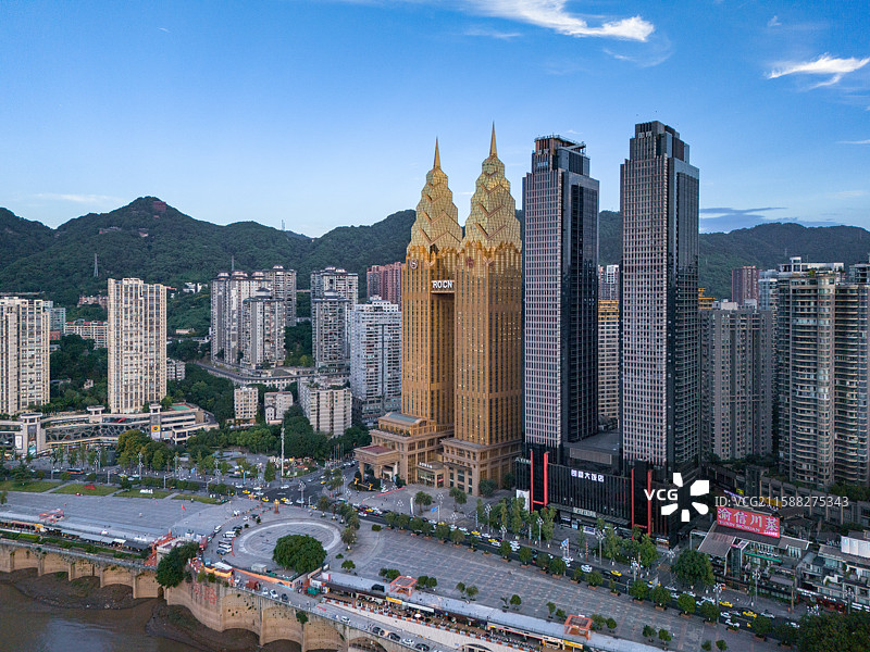重庆南滨路喜来登双子塔航拍图片素材