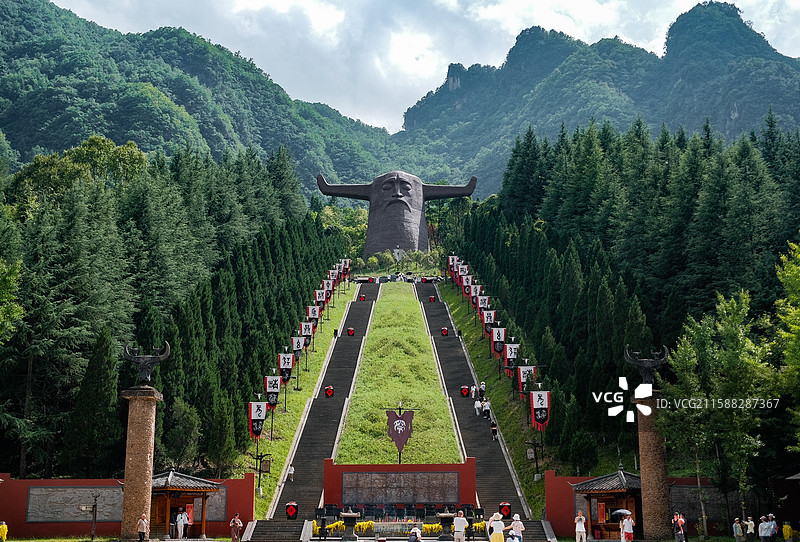 神农架神农坛雕像图片素材