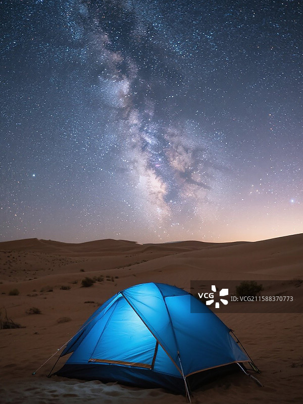 沙漠里的星空银河帐篷图片素材