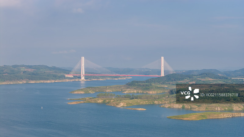湖北省十堰市十浙高速丹江口水库特大桥图片素材