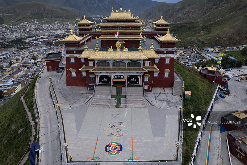 航拍玉树结古寺图片素材