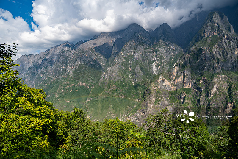 2025虎跳峡高路徒步图片素材