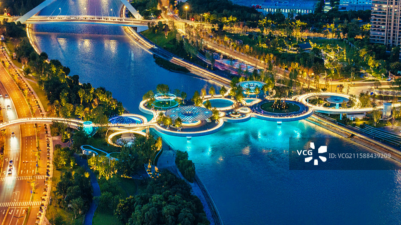 成都金融城锦江莲叶桥景观平台夜景图片素材