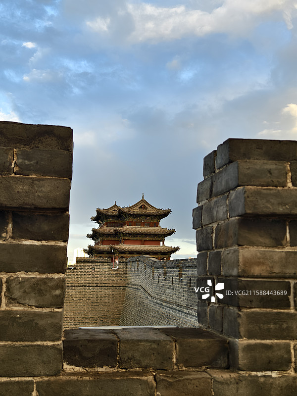 山西大同古城的城墙城楼图片素材