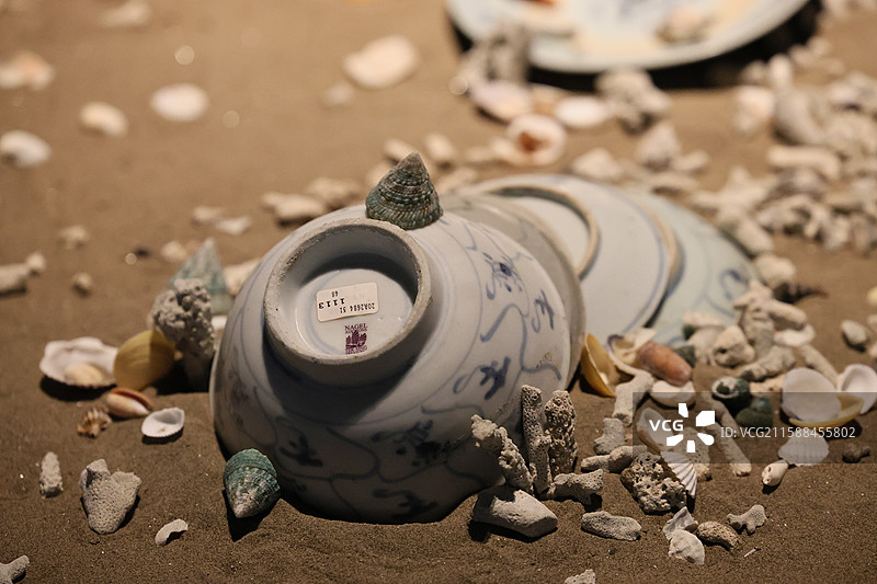 德化瓷精品展宋瓷中国传统工艺美术瓷器德化白瓷博物馆展览特写图片素材