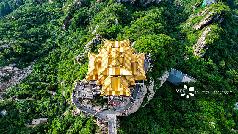 河南洛阳老君山金顶道观群自然风光航拍图片素材