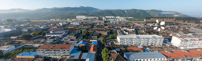 山西岢岚县日出时城墙古建筑全景图图片素材