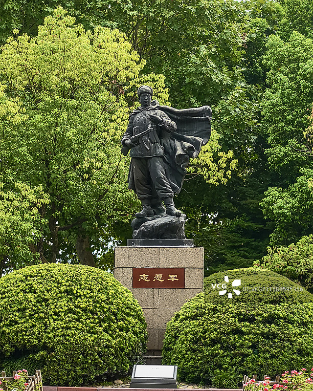 西湖风景区《志愿军》雕塑图片素材