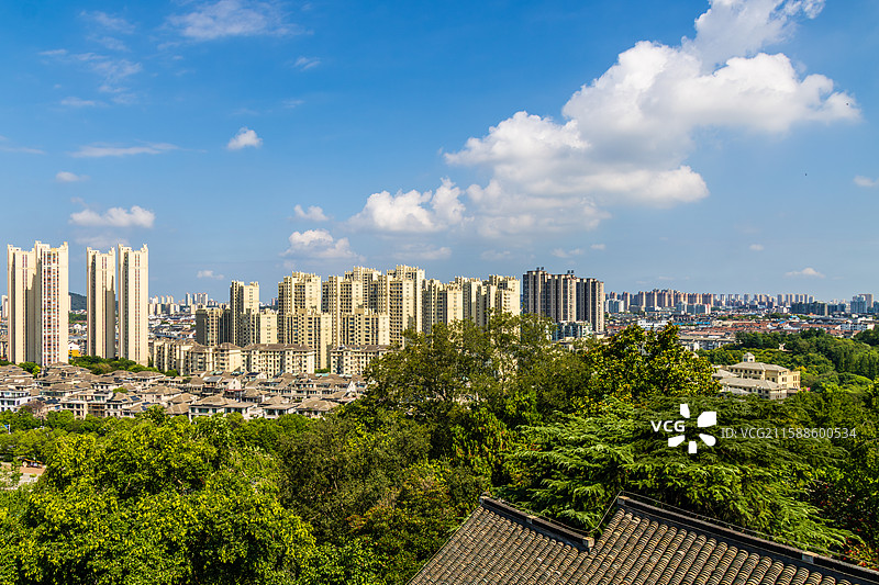 镇江城市风光（摄于北固山北固楼）图片素材