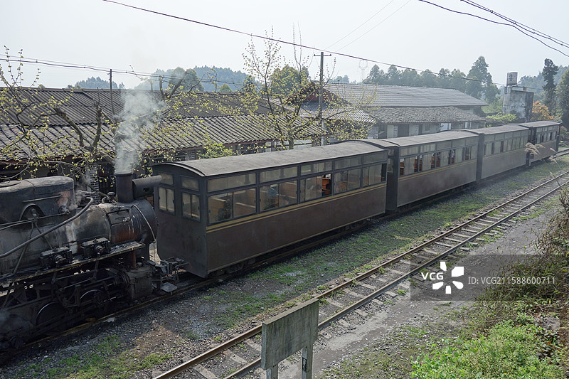 四川省乐山市犍为县芭沟镇芭蕉沟仙人脚站：嘉阳小火车图片素材