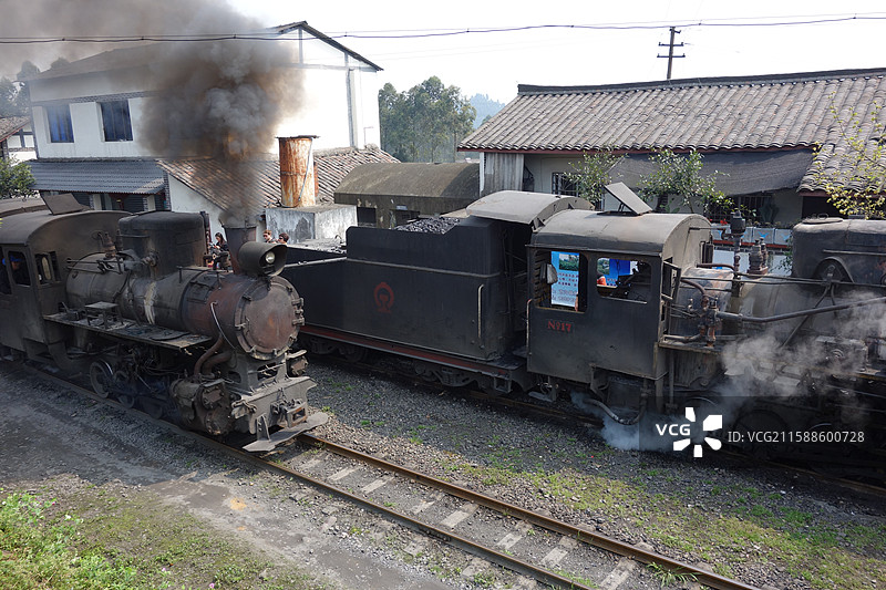 四川省乐山市犍为县芭沟镇芭蕉沟仙人脚站：嘉阳小火车图片素材
