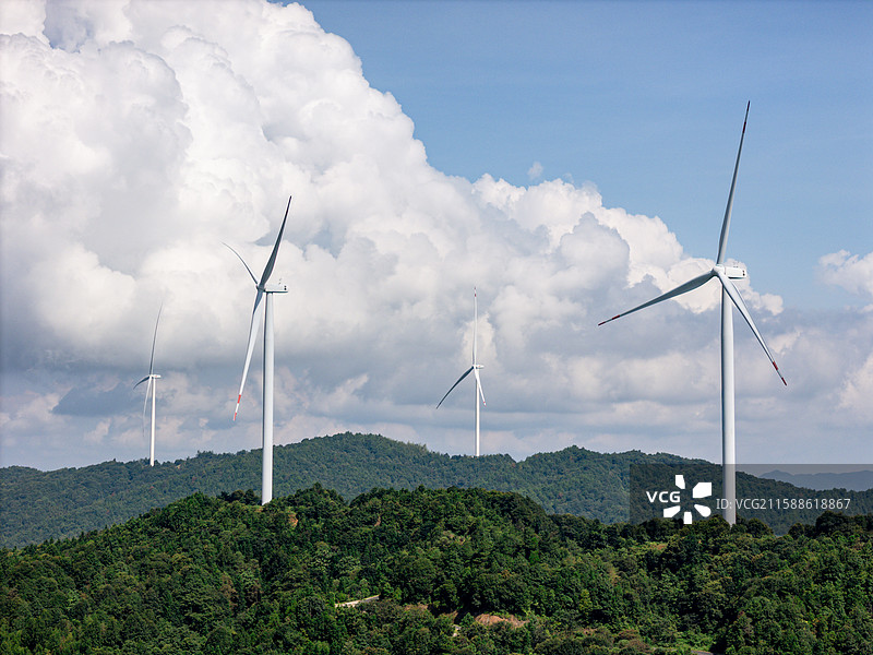 清洁能源绿色电力风力发电厂风车图片素材