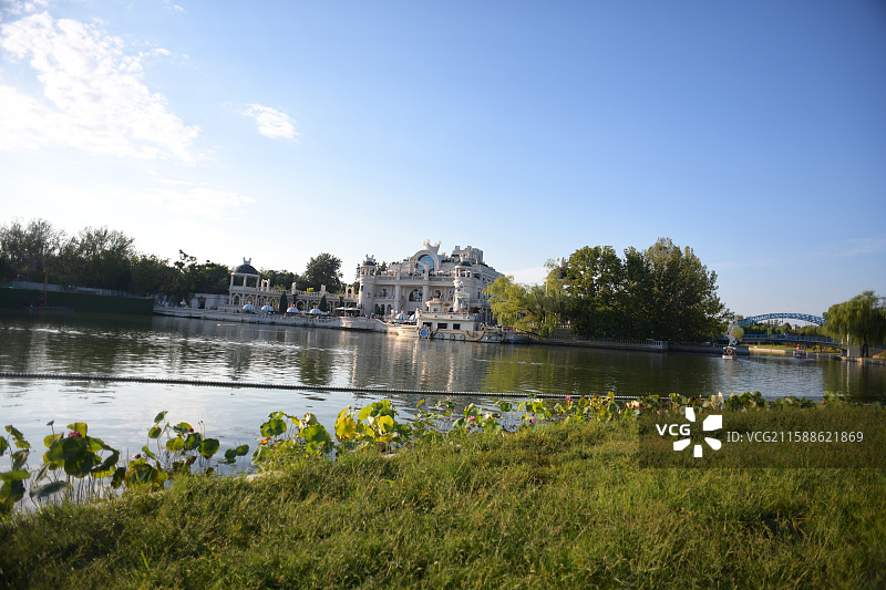 北京朝阳公园泡泡玛特城市乐园（POP LAND）方舟湖图片素材
