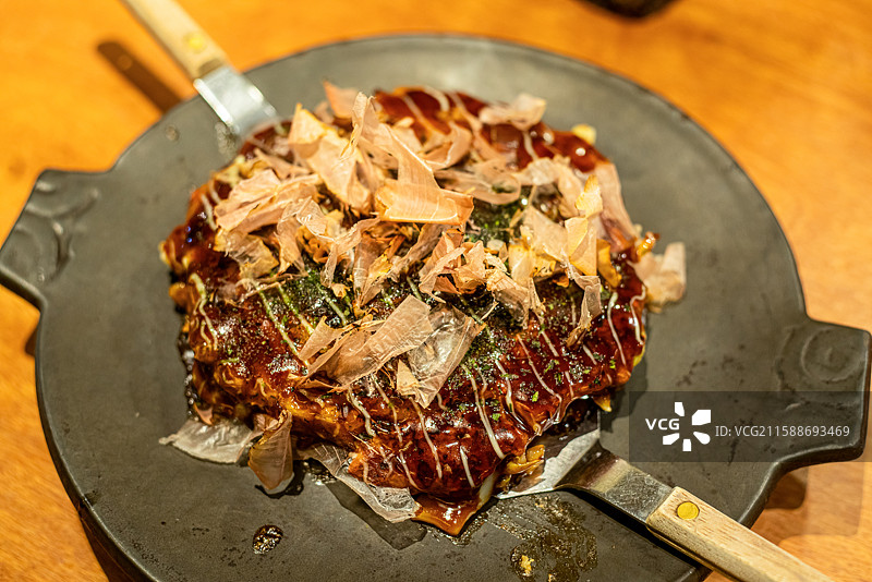 日本大阪著名米其林指南推荐餐厅关西料理大阪烧图片素材